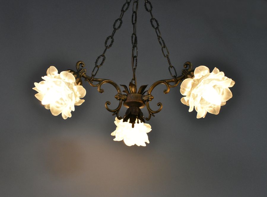 Stunning floral mid century lighting design